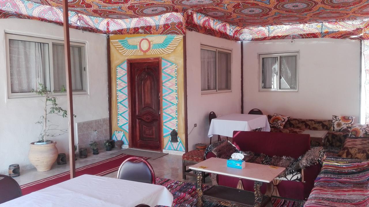 Pyramids Overlook Inn Kafret el-Gabal Exterior foto