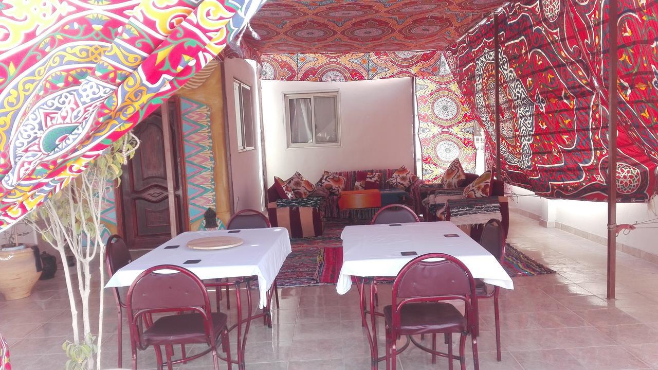 Pyramids Overlook Inn Kafret el-Gabal Exterior foto