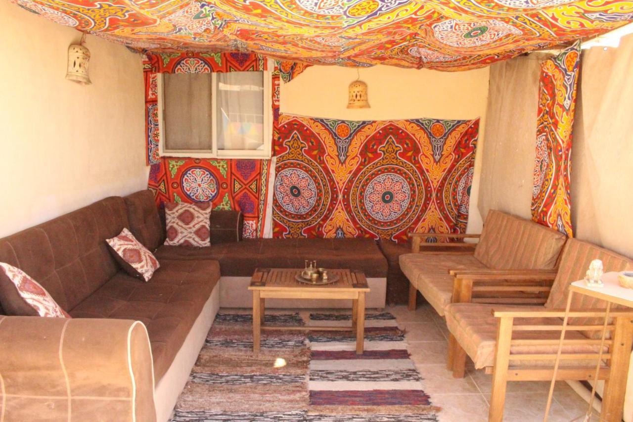 Pyramids Overlook Inn Kafret el-Gabal Exterior foto